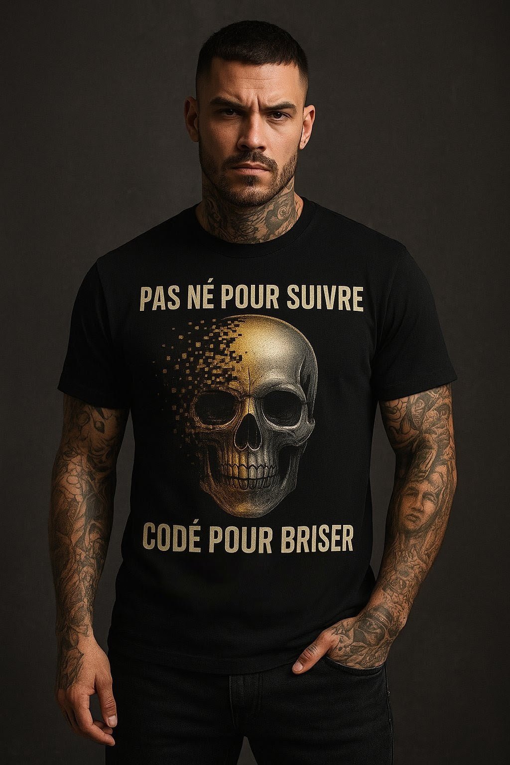 Skull Graphic T-Shirt RebelMind™— "Pas Né Pour Suivre, Codé Pour Briser" - RebelMind.